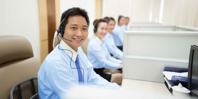 Kết nối với tư vấn viên trực tiếp tại hotline